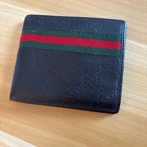 Gucci Men’s Signature Wallet